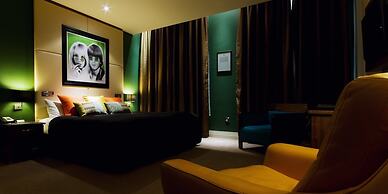 Hard Days Night Hotel