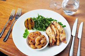 Hard Days Night Hotel