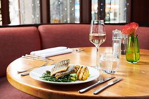 Hard Days Night Hotel