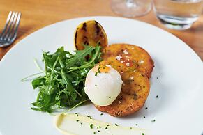 Hard Days Night Hotel