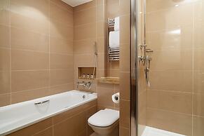 Hard Days Night Hotel