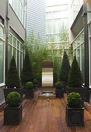 Hard Days Night Hotel