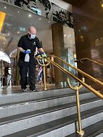 Hard Days Night Hotel