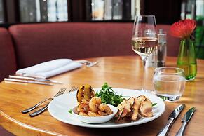 Hard Days Night Hotel