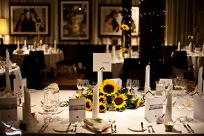 Hard Days Night Hotel