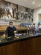 Hard Days Night Hotel