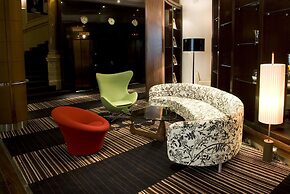 Hard Days Night Hotel