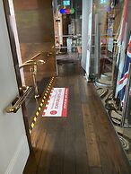 Hard Days Night Hotel