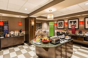 Hampton Inn & Suites Columbus Polaris