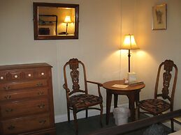 The Forest Queen Hotel