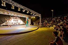 Caravia Beach Hotel & Bungalows - All Inclusive