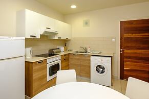 Les Palmiers Beach Hotel