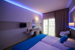 Les Palmiers Beach Hotel