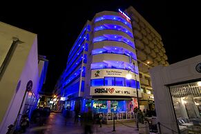 Les Palmiers Beach Hotel