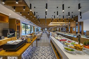 Anemi Hotel & Suites