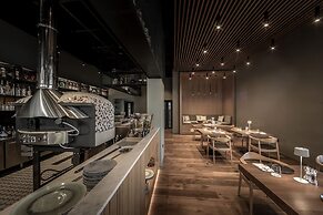 Anemi Hotel & Suites