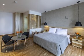 Anemi Hotel & Suites