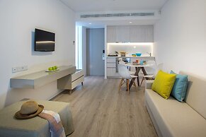 Anemi Hotel & Suites