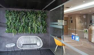 Travelodge BCN Cornellá Fira