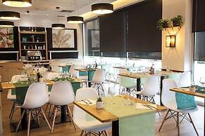 Travelodge BCN Cornellá Fira