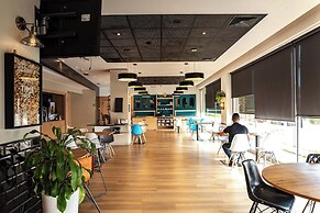 Travelodge BCN Cornellá Fira