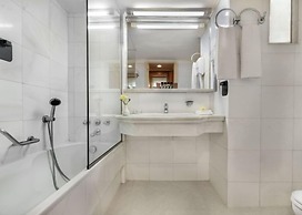 Aquila Rithymna Beach