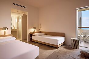 Aquila Rithymna Beach