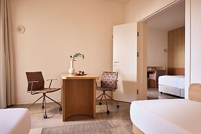 Aquila Rithymna Beach