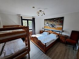 Blue Mountain Hotel