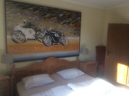 Blue Mountain Hotel