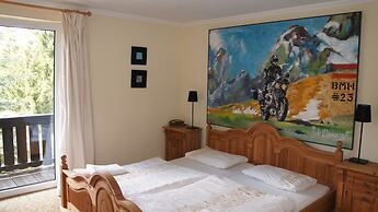 Blue Mountain Hotel
