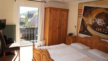Blue Mountain Hotel