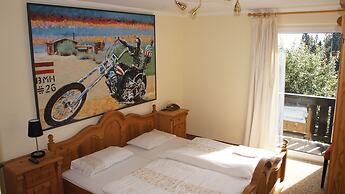 Blue Mountain Hotel