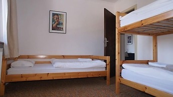 Blue Mountain Hotel