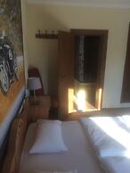 Blue Mountain Hotel