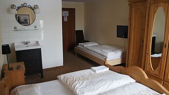 Blue Mountain Hotel