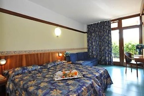 Park Hotel Oasi