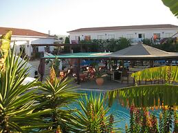 Akamanthea Holiday Village
