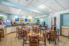 Comfort Inn & Suites Levittown