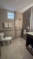 Comfort Inn & Suites Levittown