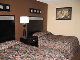 Townhouse Inn & Suites