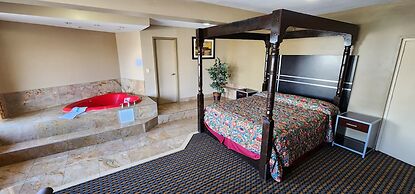 Townhouse Inn & Suites