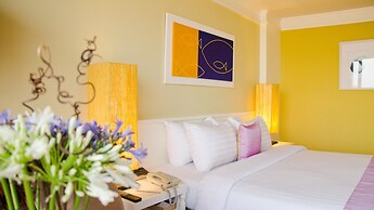 Tongtara Riverview Hotel