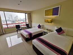 Tongtara Riverview Hotel