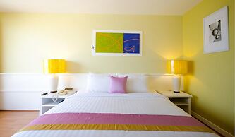 Tongtara Riverview Hotel