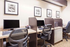 Ramada by Wyndham Pincher Creek