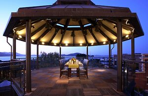 Fairmont Heritage Place, Ghirardelli Square