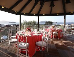 Fairmont Heritage Place, Ghirardelli Square