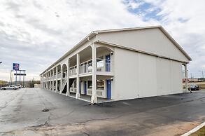 Motel 6 Commerce, GA