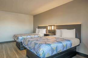 Motel 6 Commerce, GA